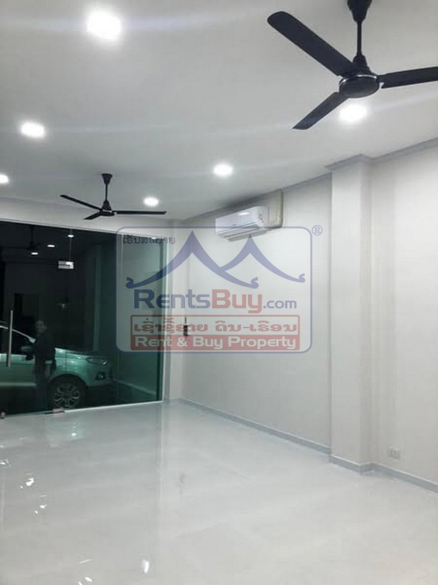 shophouseforrent02 6693-Stylish New Shophouse Ideal for Business or Living – 1 Min from Chinnay Mo Roundabout, Vientiane”