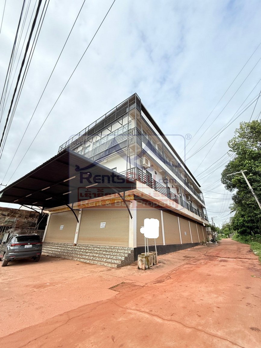 5962-Versatile Three-Story Shophouse for Rent Near Conference Hall – Perfect for Offices, Language Centers & Retail