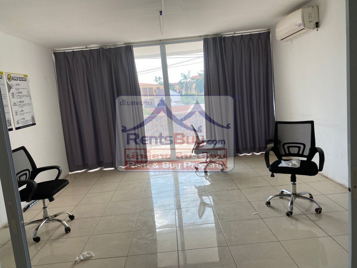 shophouseforrent07 6700-Prime Business Location: 3-Story Shophouse Near Thai Embassy – Perfect for Office Use