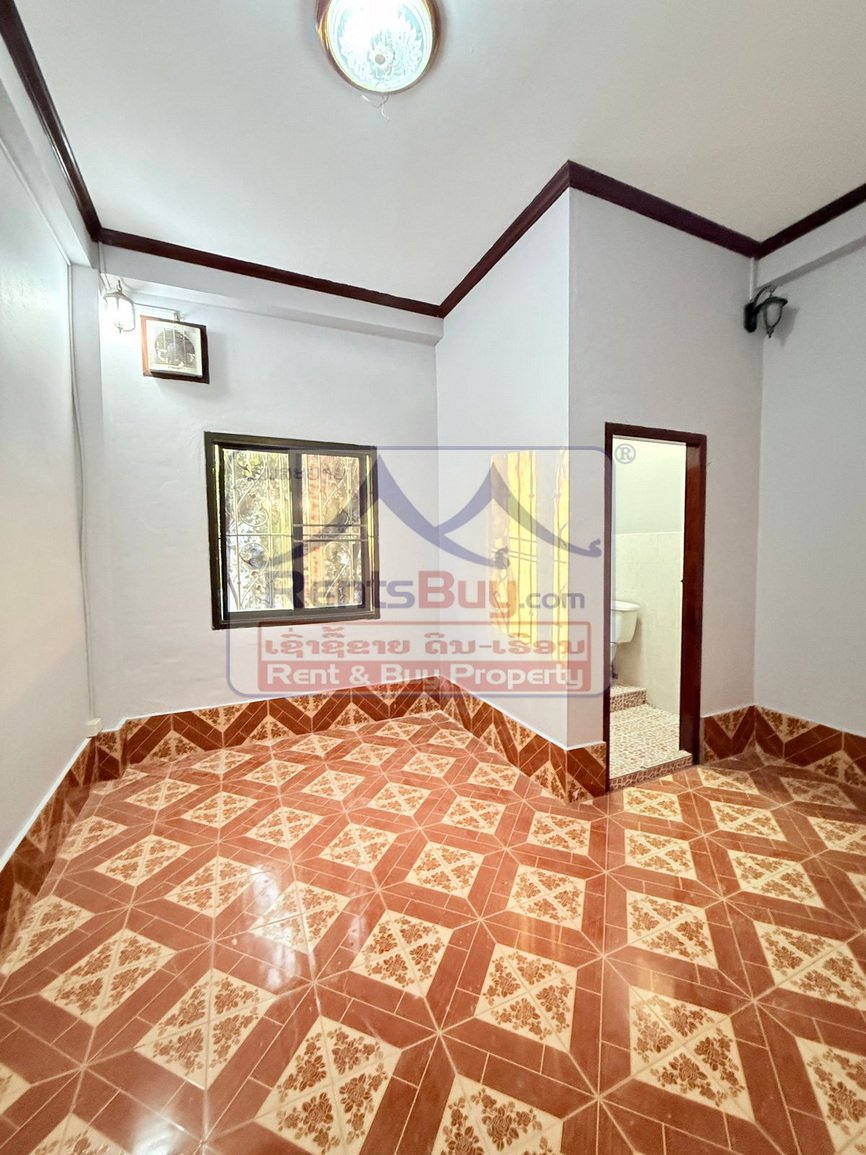 shophouseforrent09 6659-Versatile 3-Story Shophouse in Prime Vat Simeuang – Ideal for Office, Guesthouse, or Mixed Use