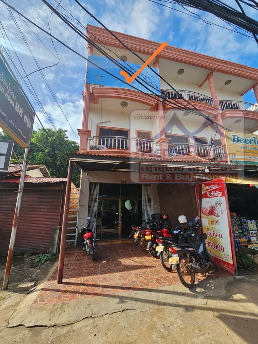 6657-Spacious 3-Storey shophouse for Rent in Phonxay – Ideal for Home or Business