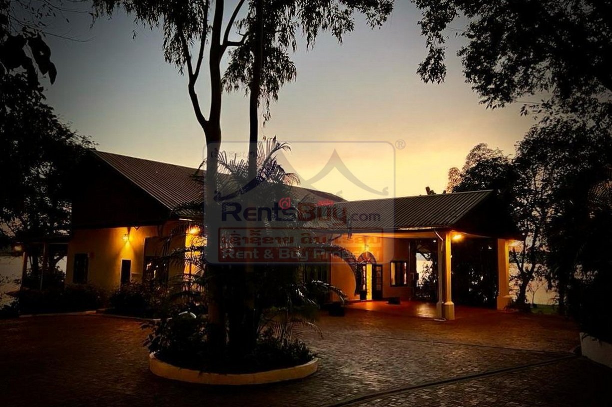 LAOLAKEHOUSE47 6751-Gold-Titled Waterfront Resort in Pristine Nature for sale, Just 35 km from Vientiane Capital