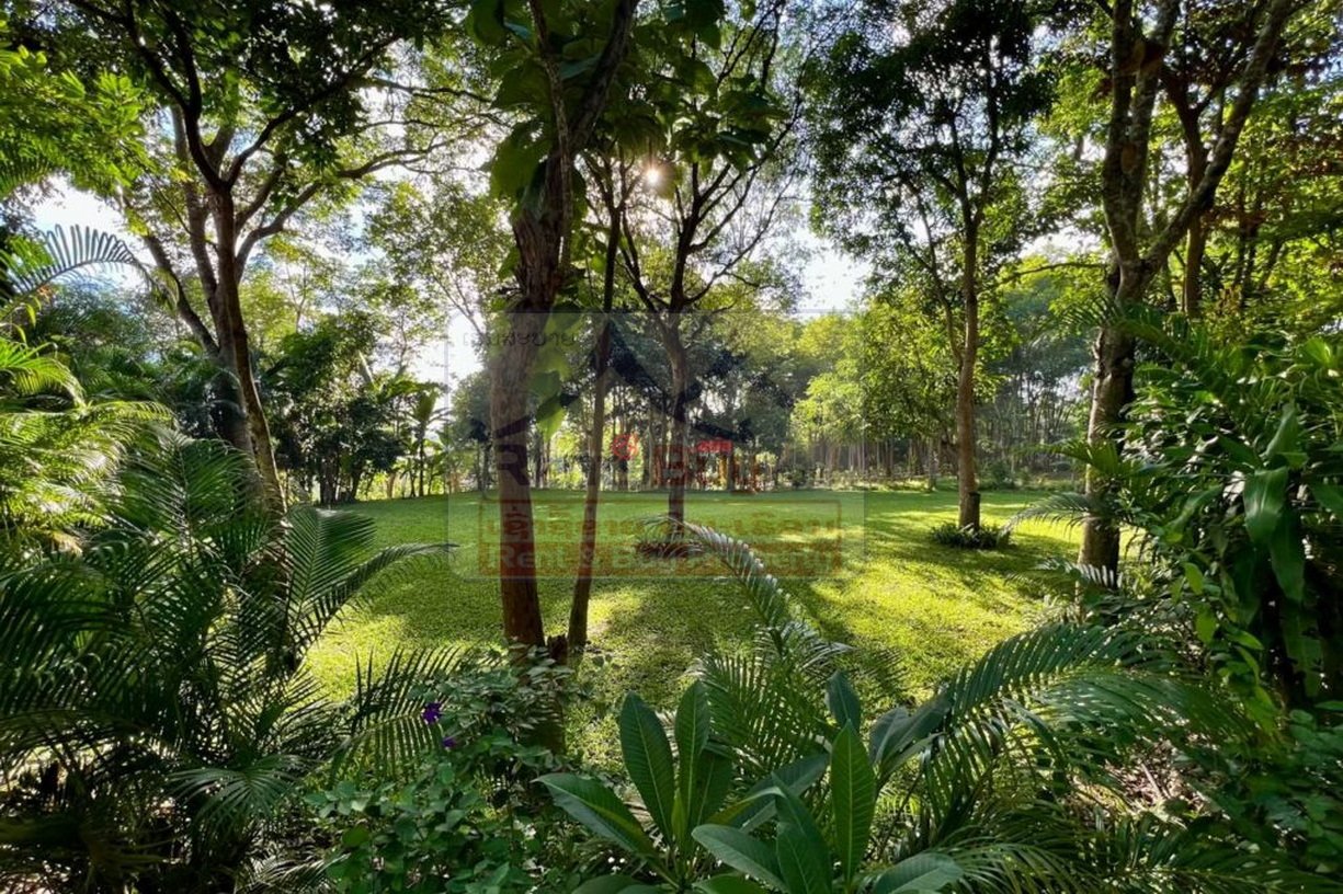 LAOLAKEHOUSE52 6751-Gold-Titled Waterfront Resort in Pristine Nature for sale, Just 35 km from Vientiane Capital