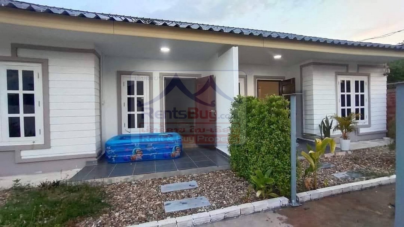 6753-Prime Vientiane Rental: Fully Furnished Rowhouse near Lao National Stadium