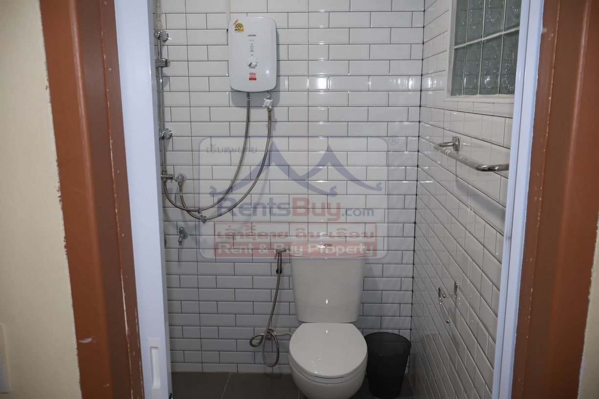 apartmentforrent09 6728-Bedroom Studio Apartment: Modern, 3-Story Living Solution!