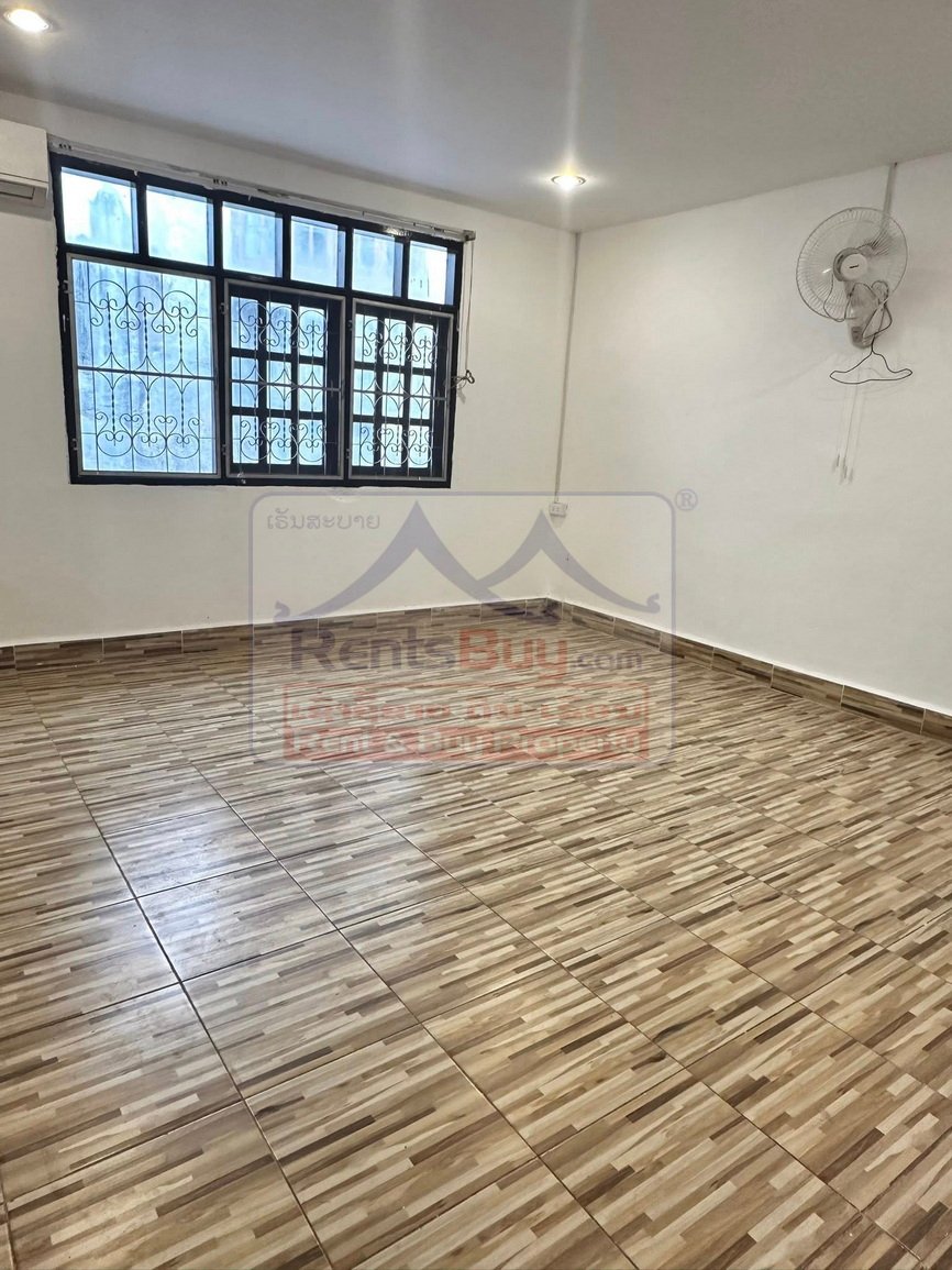 buildingforrent08 6743-Sisattanak District: Fully Furnished, Versatile Flat in Prime Expat Community