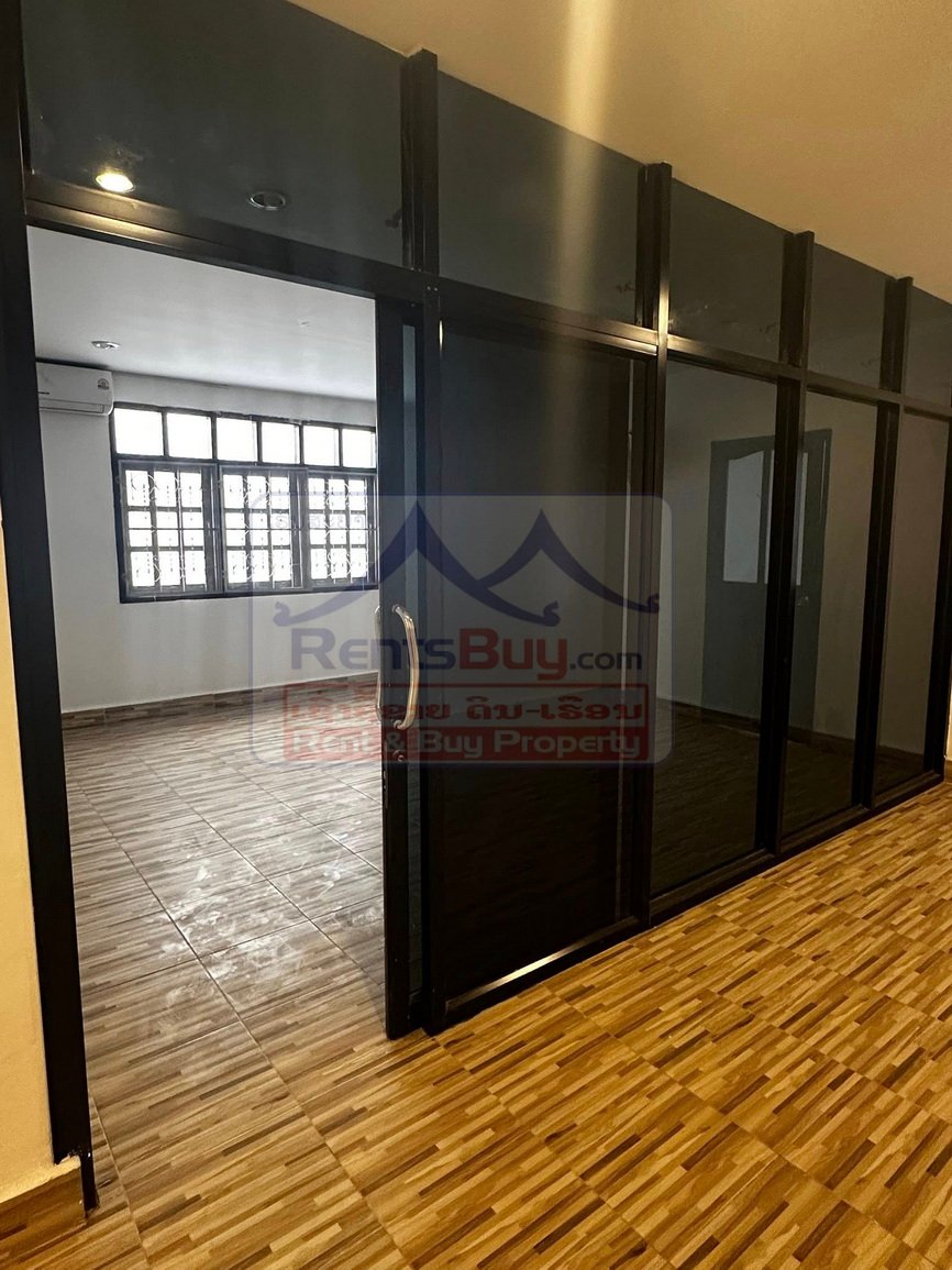 buildingforrent20 6743-Sisattanak District: Fully Furnished, Versatile Flat in Prime Expat Community