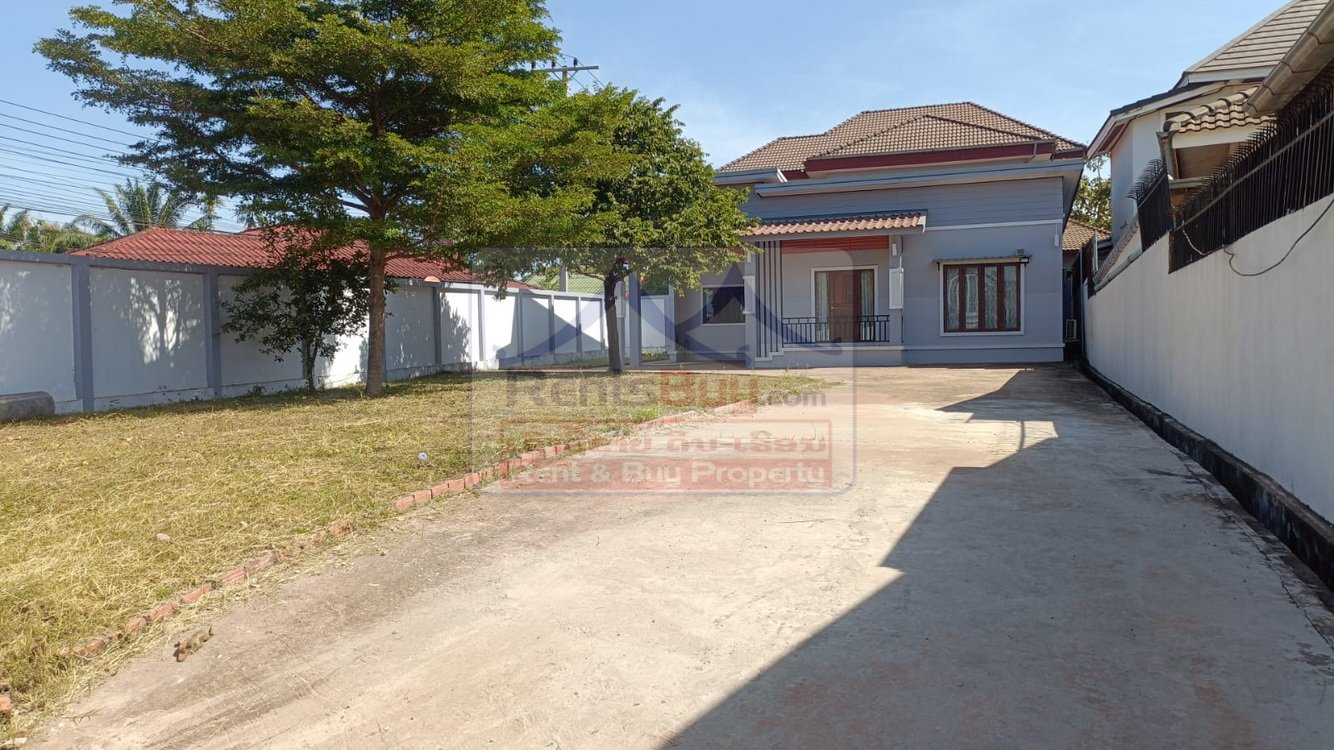 houseforrent01 6760-Charming Villa Near National Convention Center: Your Ideal Lifestyle Home
