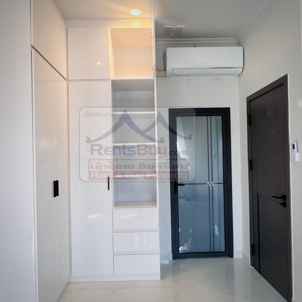 6720-Luxurious Two-Storey Villa for Rent in Sisattanak District