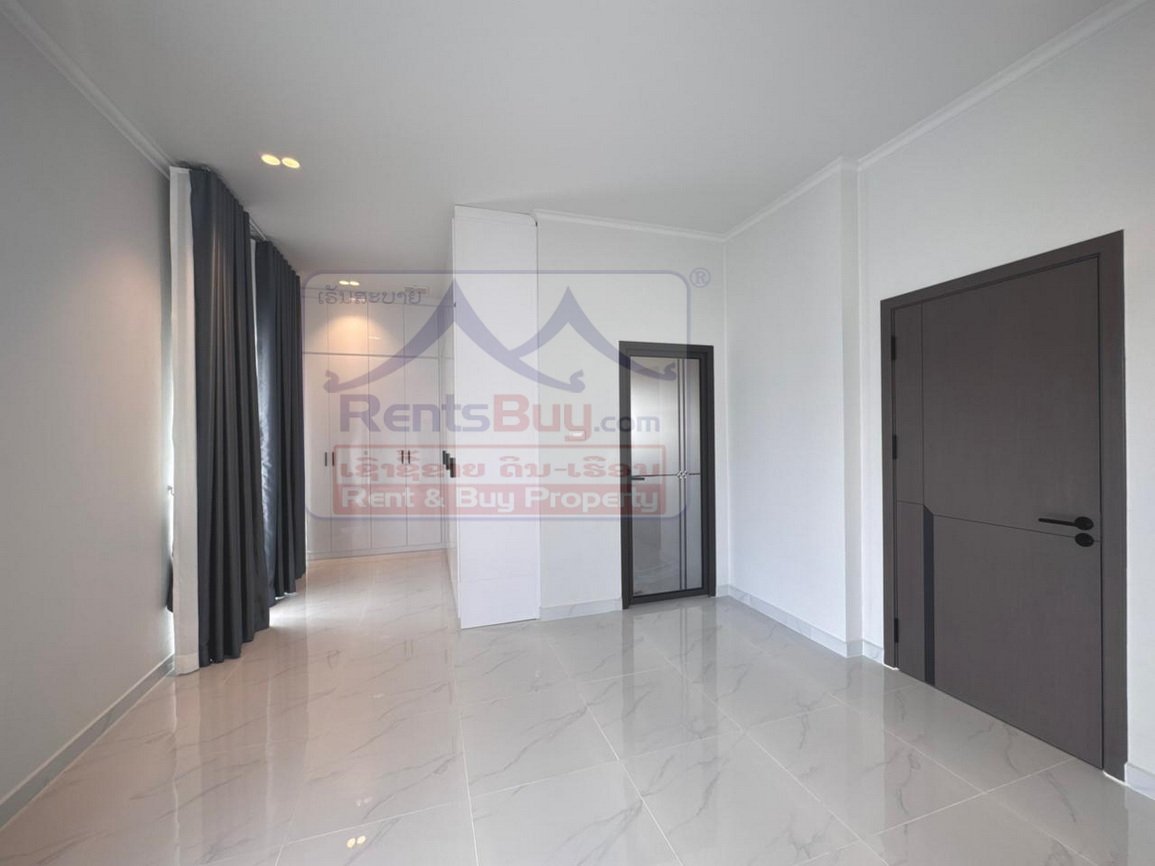 6720-Luxurious Two-Storey Villa for Rent in Sisattanak District