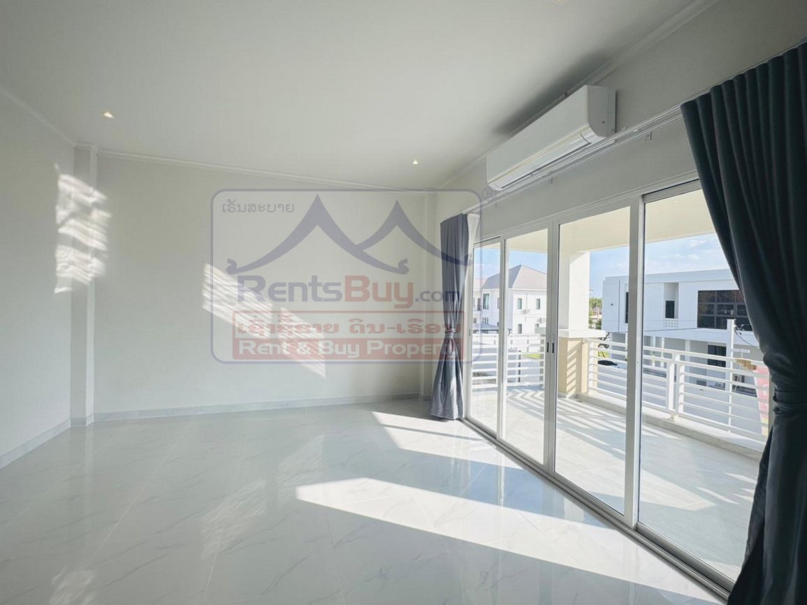 6720-Luxurious Two-Storey Villa for Rent in Sisattanak District