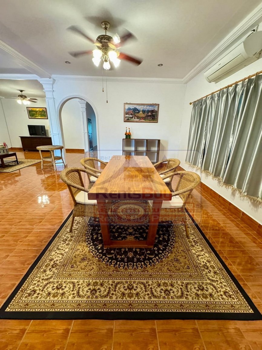 6733-Elegant 3-Bedroom House for Rent in Prime Sisattanak District