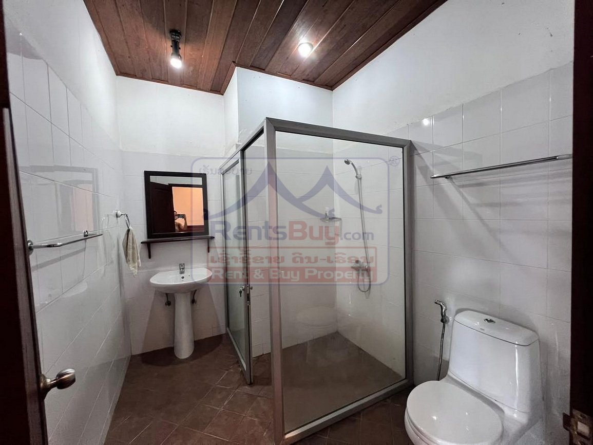 6748-Prime Location Rental: Flexible 2+ Bed, 4 Bath Home Near Mekong & U.S. Embassy