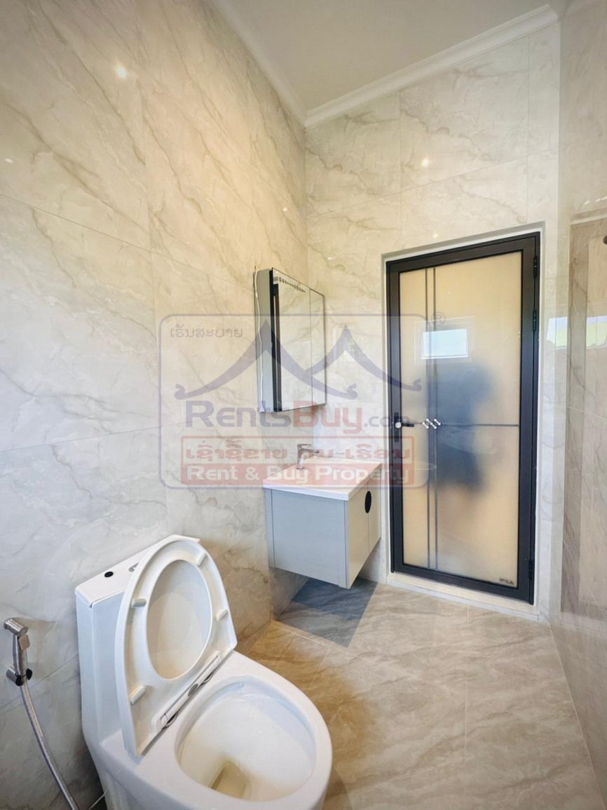 6720-Luxurious Two-Storey Villa for Rent in Sisattanak District