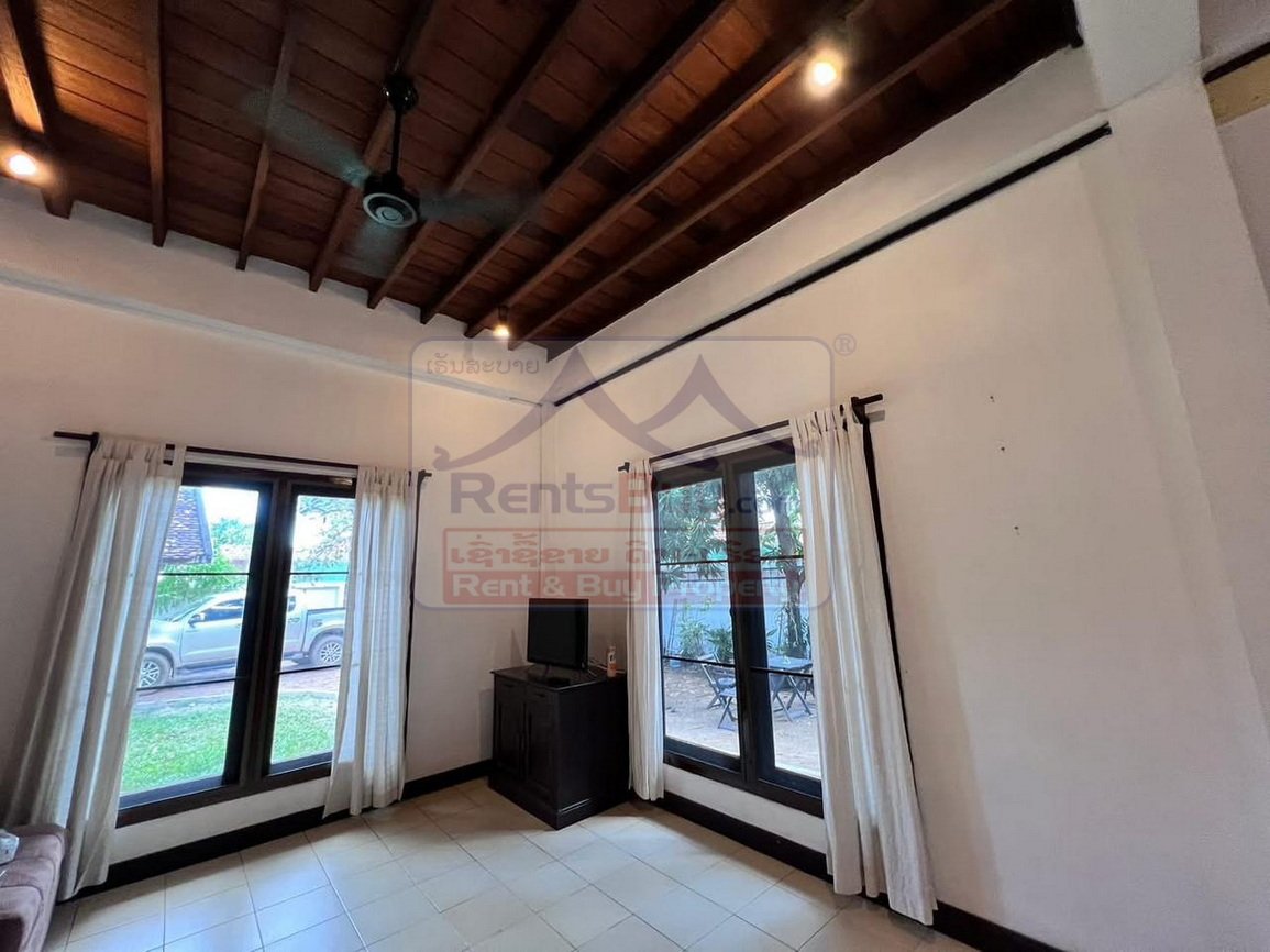 6748-Prime Location Rental: Flexible 2+ Bed, 4 Bath Home Near Mekong & U.S. Embassy