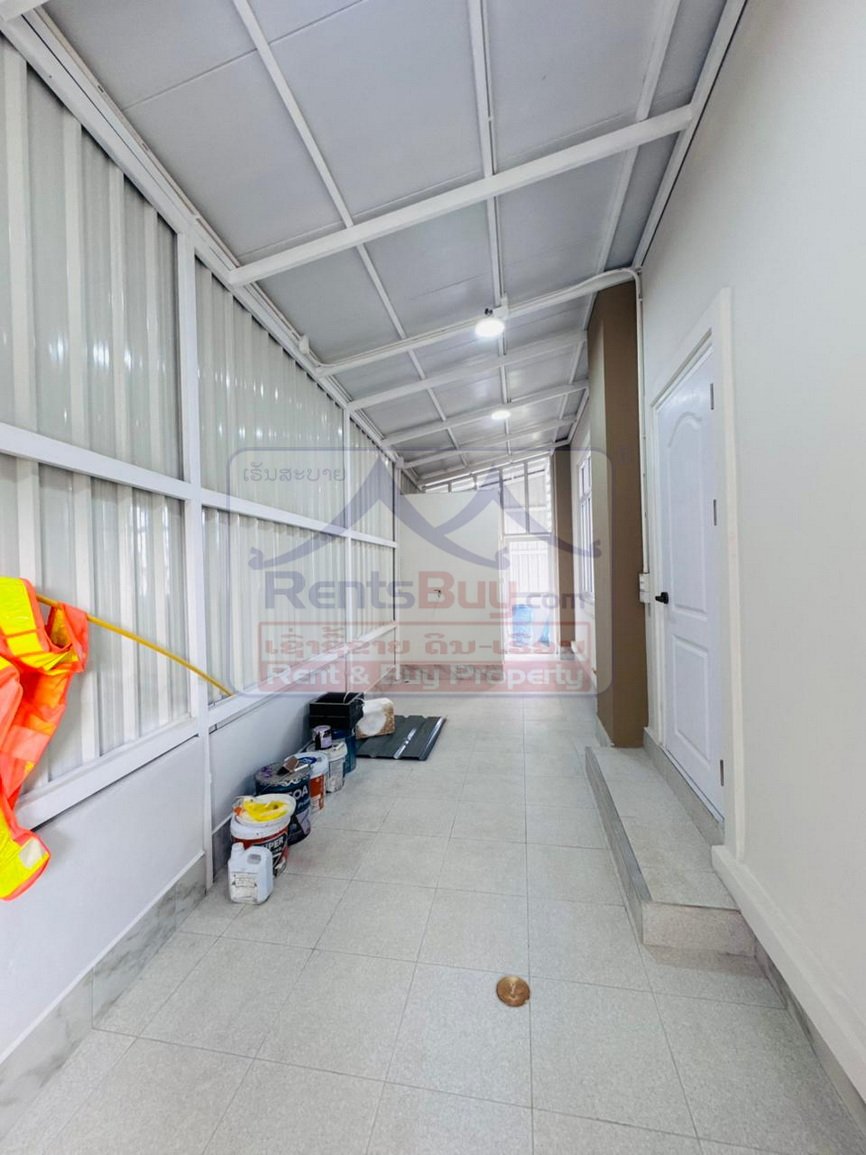 6720-Luxurious Two-Storey Villa for Rent in Sisattanak District