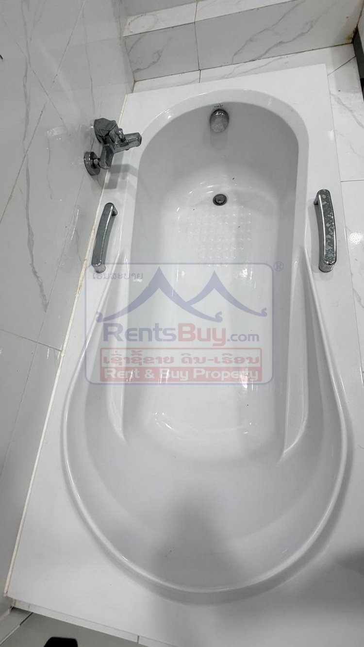 houseforrrent04 6736-Spacious Modern Two-Story Home Near Sangjiang Market