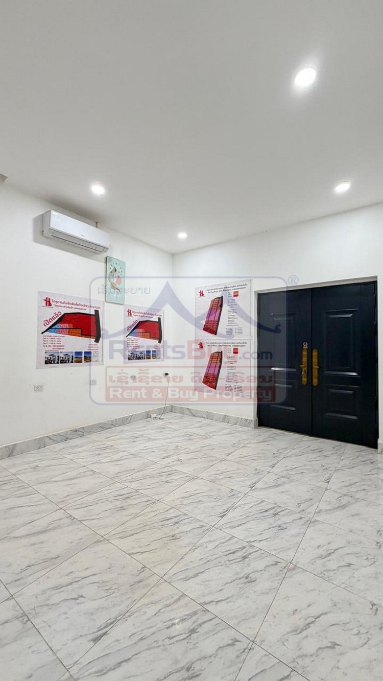 houseforrrent07 6736-Spacious Modern Two-Story Home Near Sangjiang Market