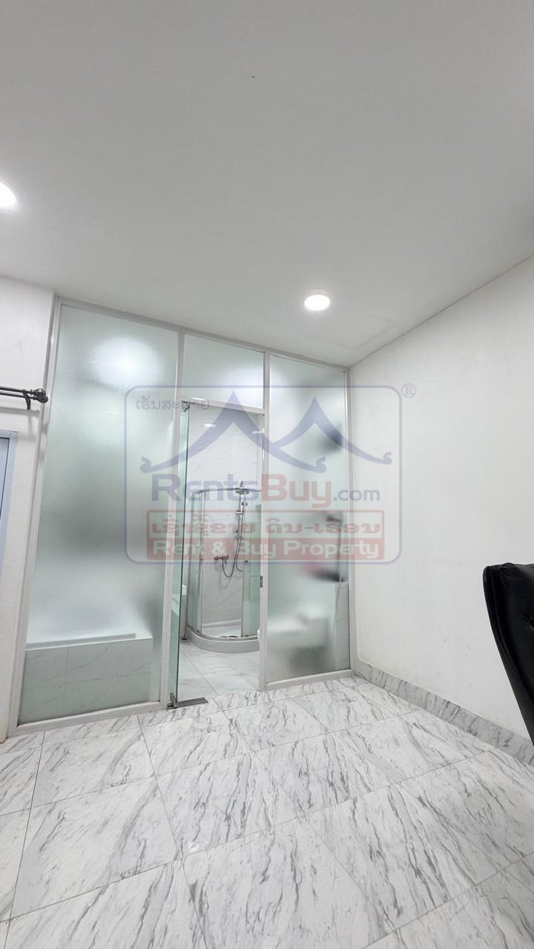 houseforrrent09 6736-Spacious Modern Two-Story Home Near Sangjiang Market