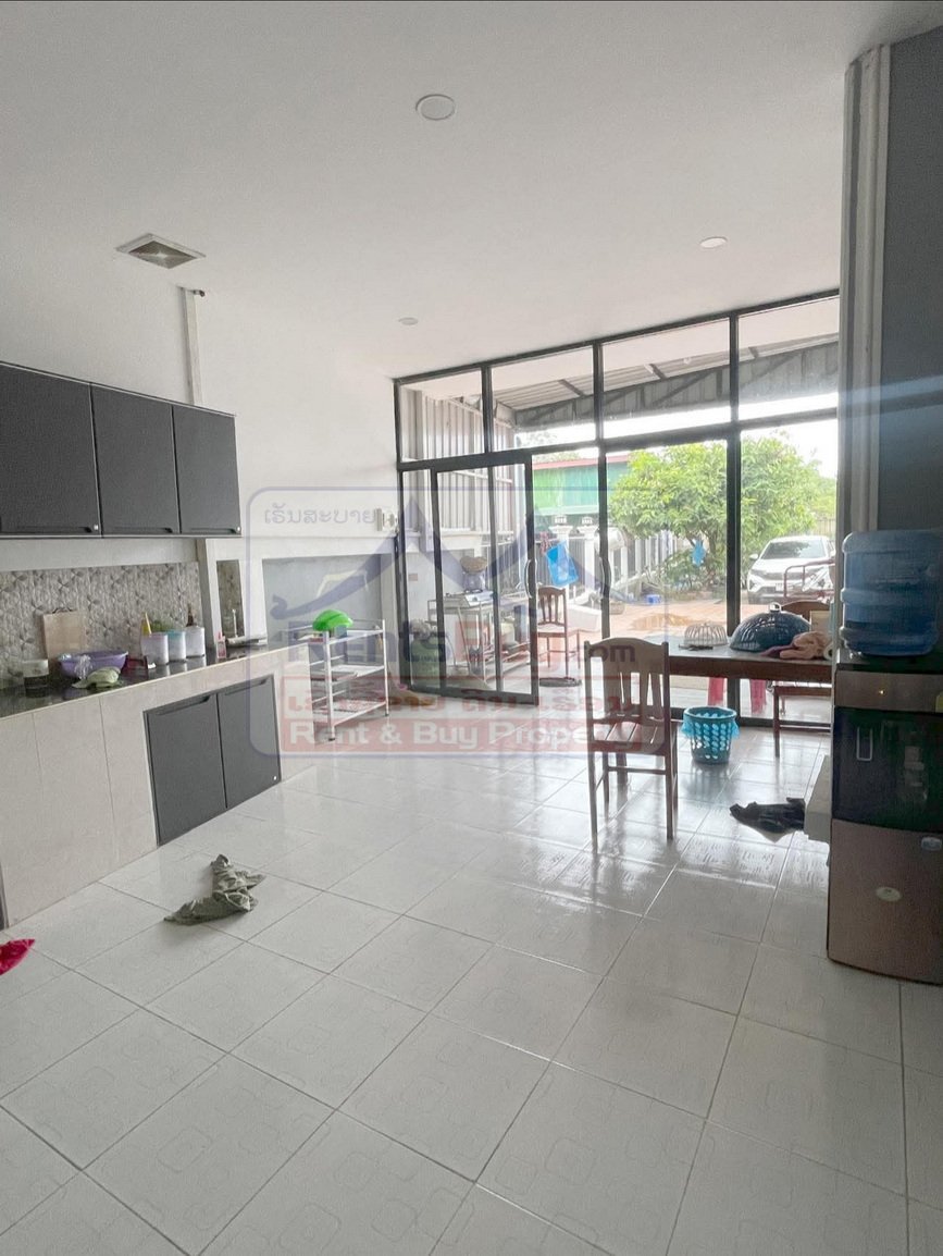 houseforsale01 6747-Premium Two-Story Home with Convenience Store – 15 Minutes from the Airport