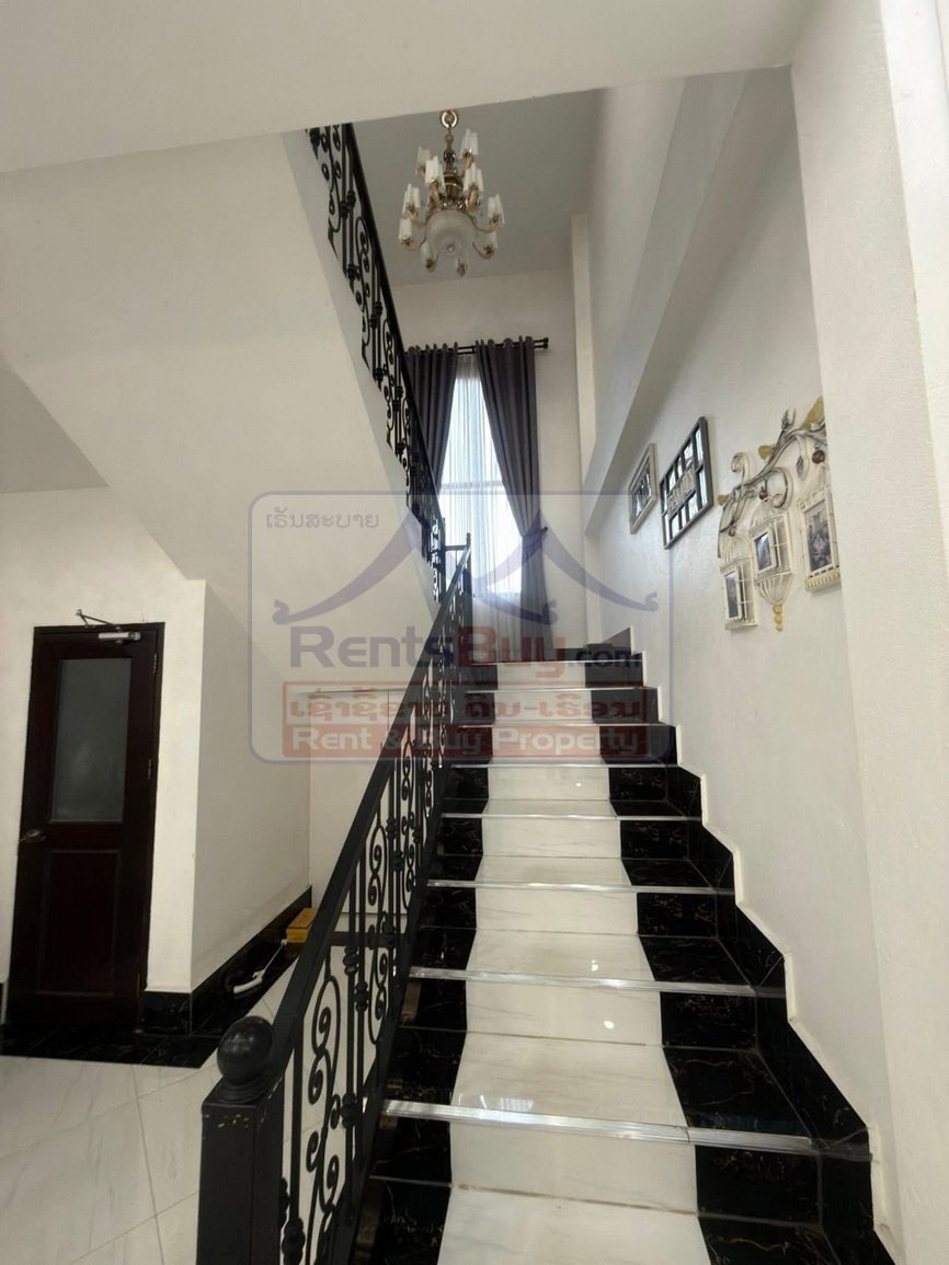 houseforsale06 6747-Premium Two-Story Home with Convenience Store – 15 Minutes from the Airport
