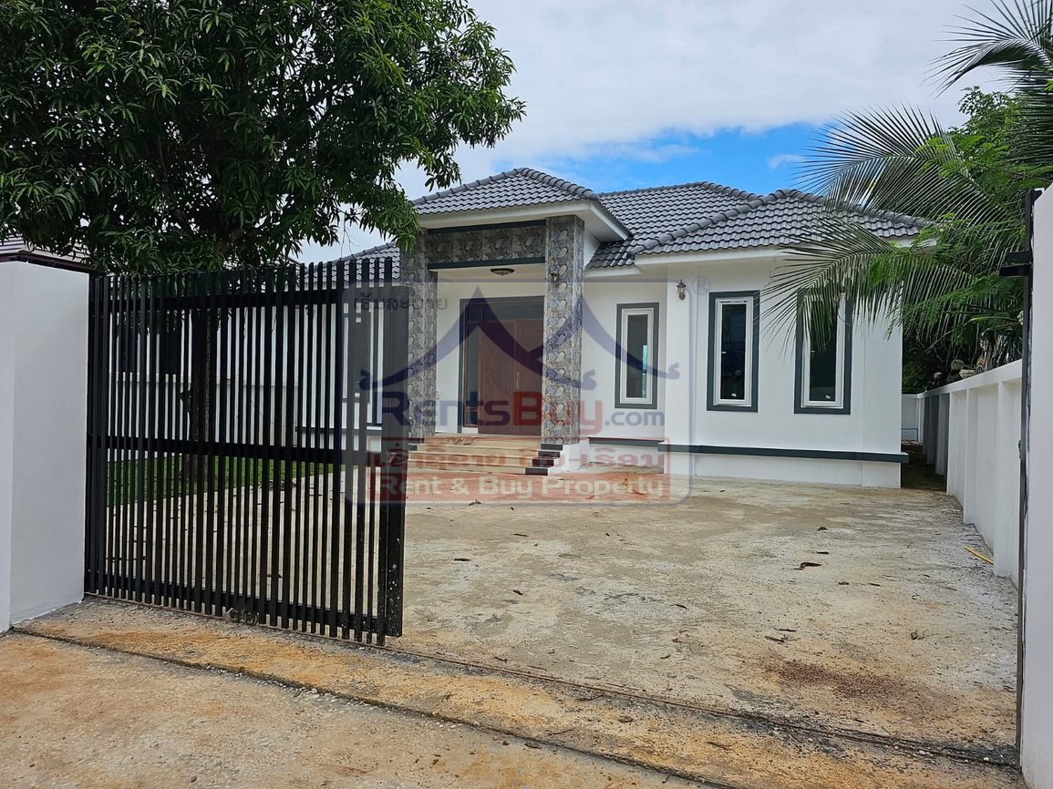 6719-Charming Family Home in Sisattanak: Live with Comfort and Convenience