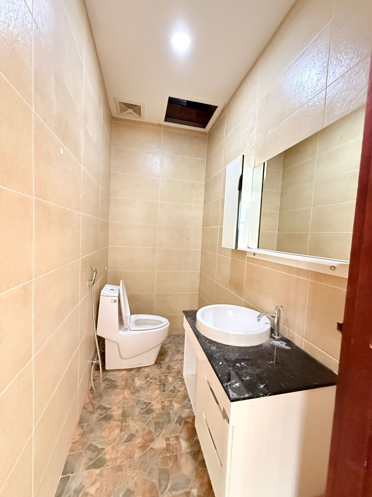 6689-Rare 6-Bedroom Commercial Shophouse with 8 Bathrooms – Ideal for Retail + Professional Offices