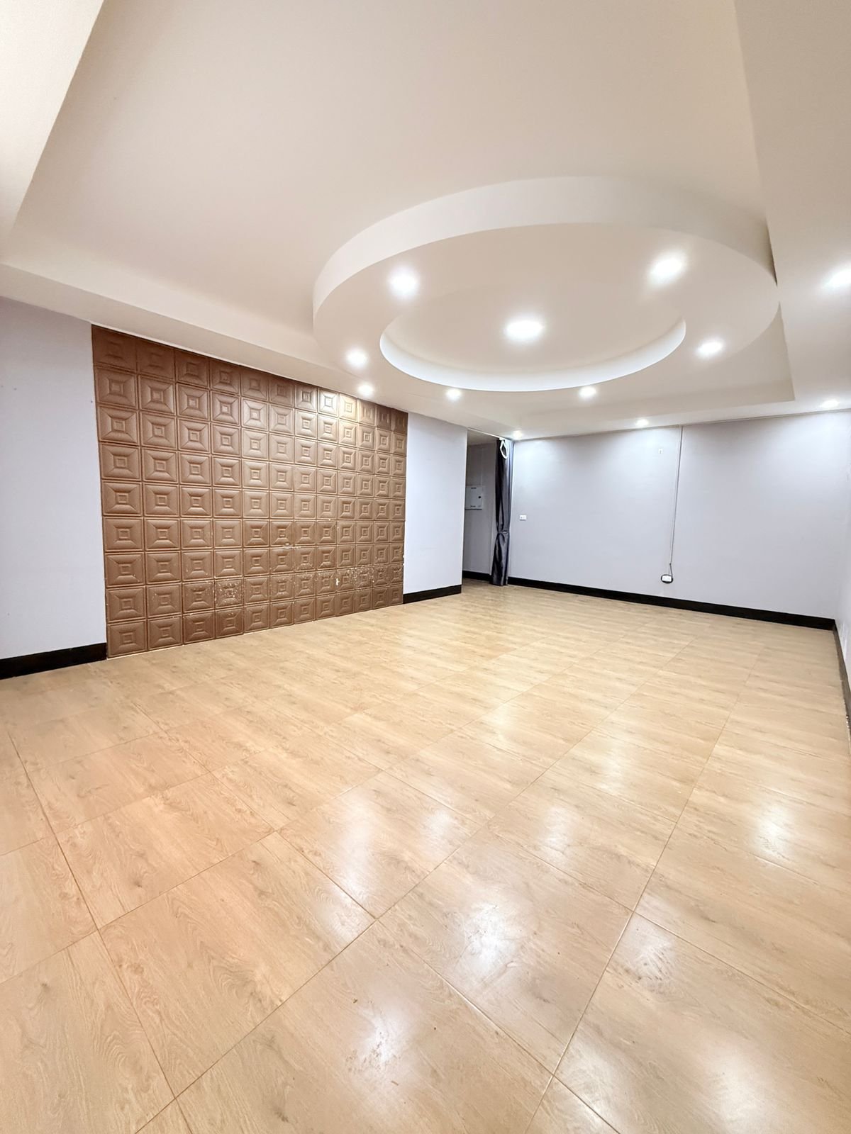 6689-Rare 6-Bedroom Commercial Shophouse with 8 Bathrooms – Ideal for Retail + Professional Offices