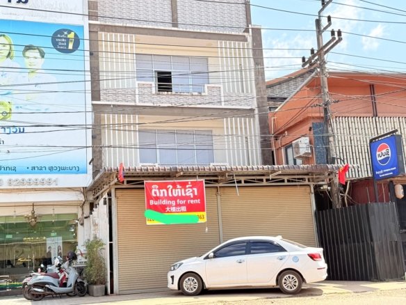 6689-Rare 6-Bedroom Commercial Shophouse with 8 Bathrooms – Ideal for Retail + Professional Offices