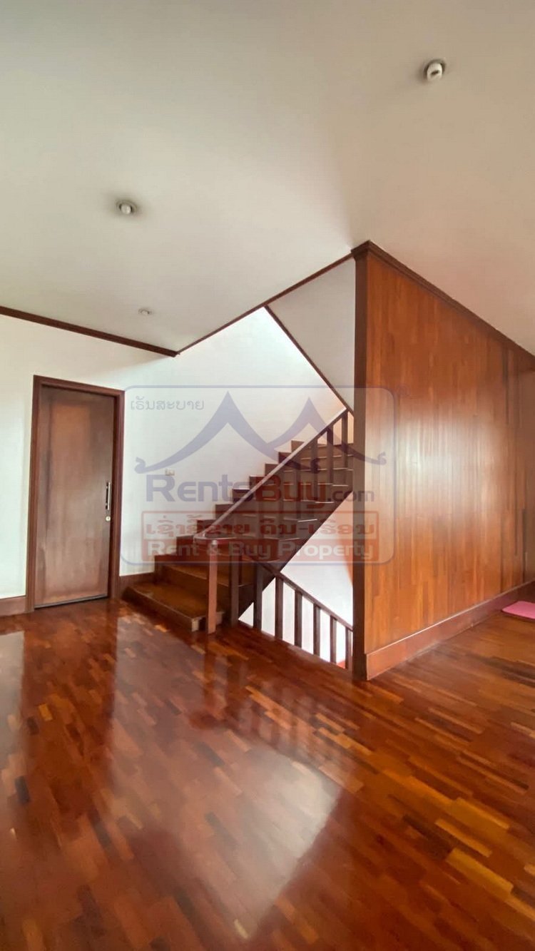 Buildingforrent02 6759-Property for Rent: 3-Story Building near Thong Khan Kham Market
