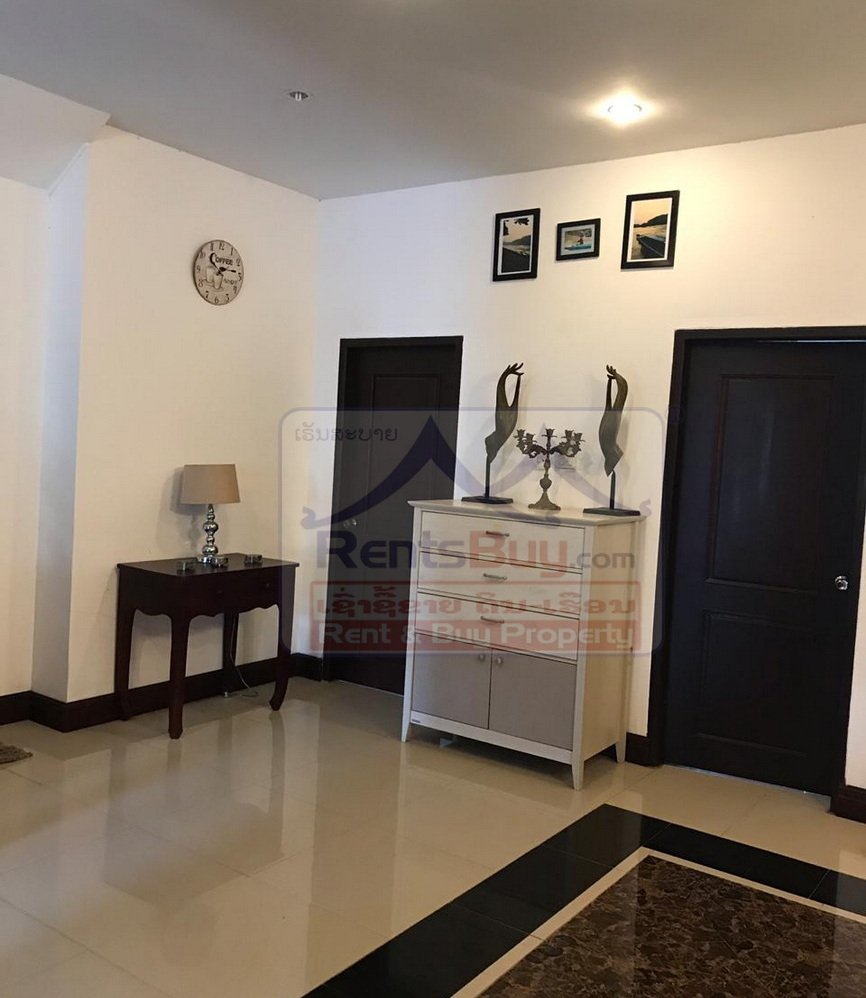 6766-Luxurious 4-Bedroom Family Home Near Patuxay Monument – Vientiane