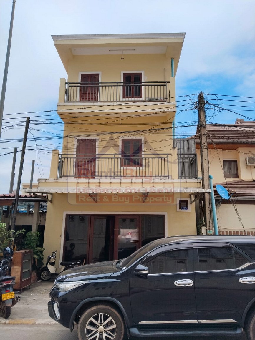 houseforrent02 6783-Fully Furnished 3-Bedroom Shophouse for Rent Near Iconic That Luang, Vientiane