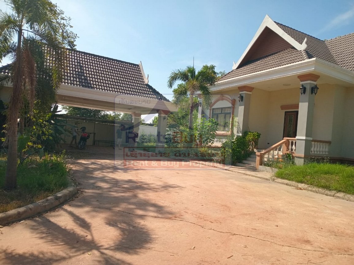 6798-Luxurious Fully Furnished 3-Bedroom Villa for Rent Near National University