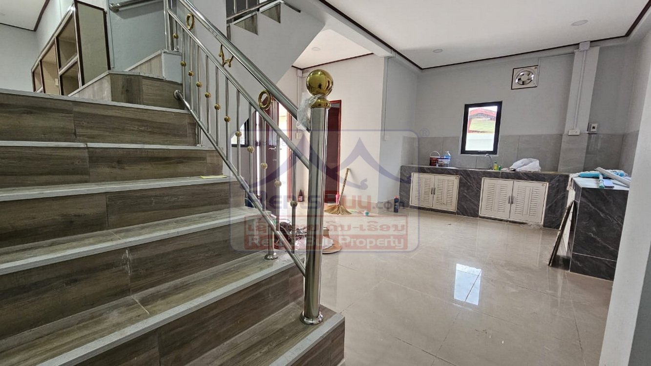 6763-Modern 3-Bedroom Half-Storey Home Near National Circus – Fully Furnished & Move-In Ready!