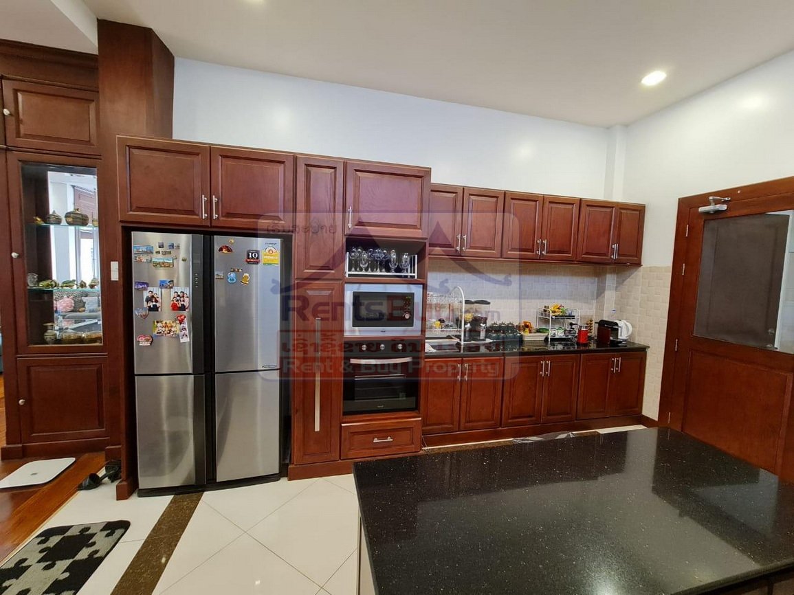 houseforrent04 6773-Luxurious Fully Furnished Two-Storey House for Rent Near 150 Hospital Zone with Private Swimming Pool
