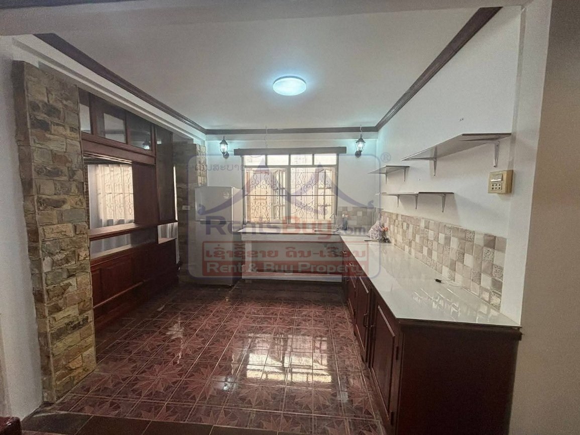 houseforrent04 6761-House for Rent near That Luang, Patuxay Area, Vientiane Capital
