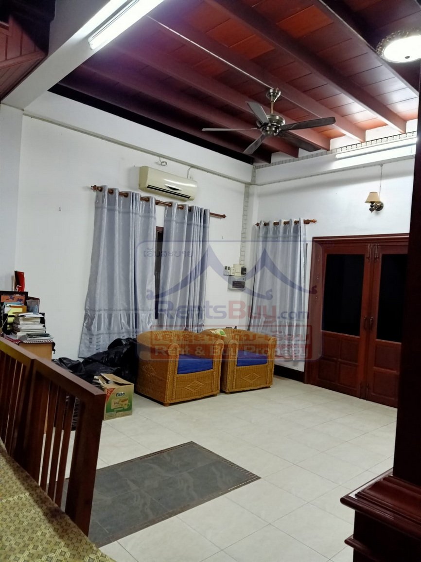 6776-Spacious Lao-Style Modern Compound Residence for Rent in Prime That Luang District, Vientiane