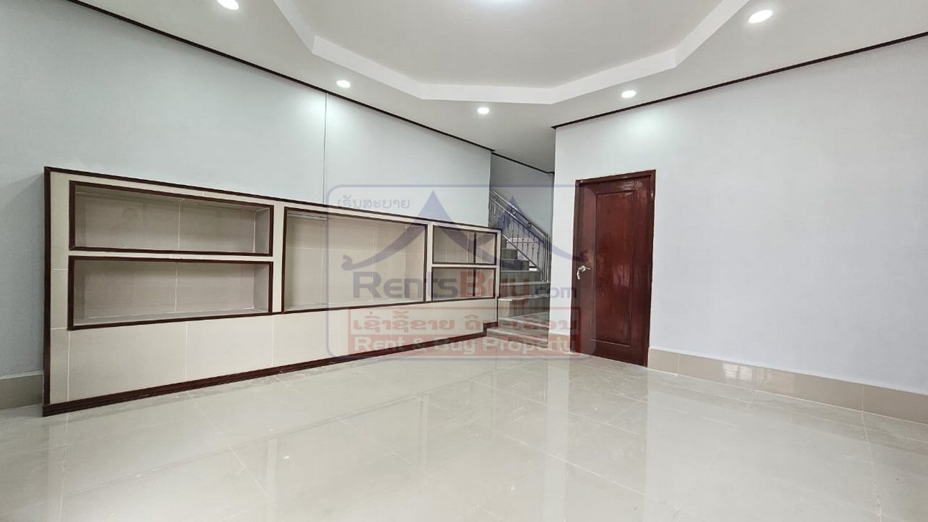 6763-Modern 3-Bedroom Half-Storey Home Near National Circus – Fully Furnished & Move-In Ready!