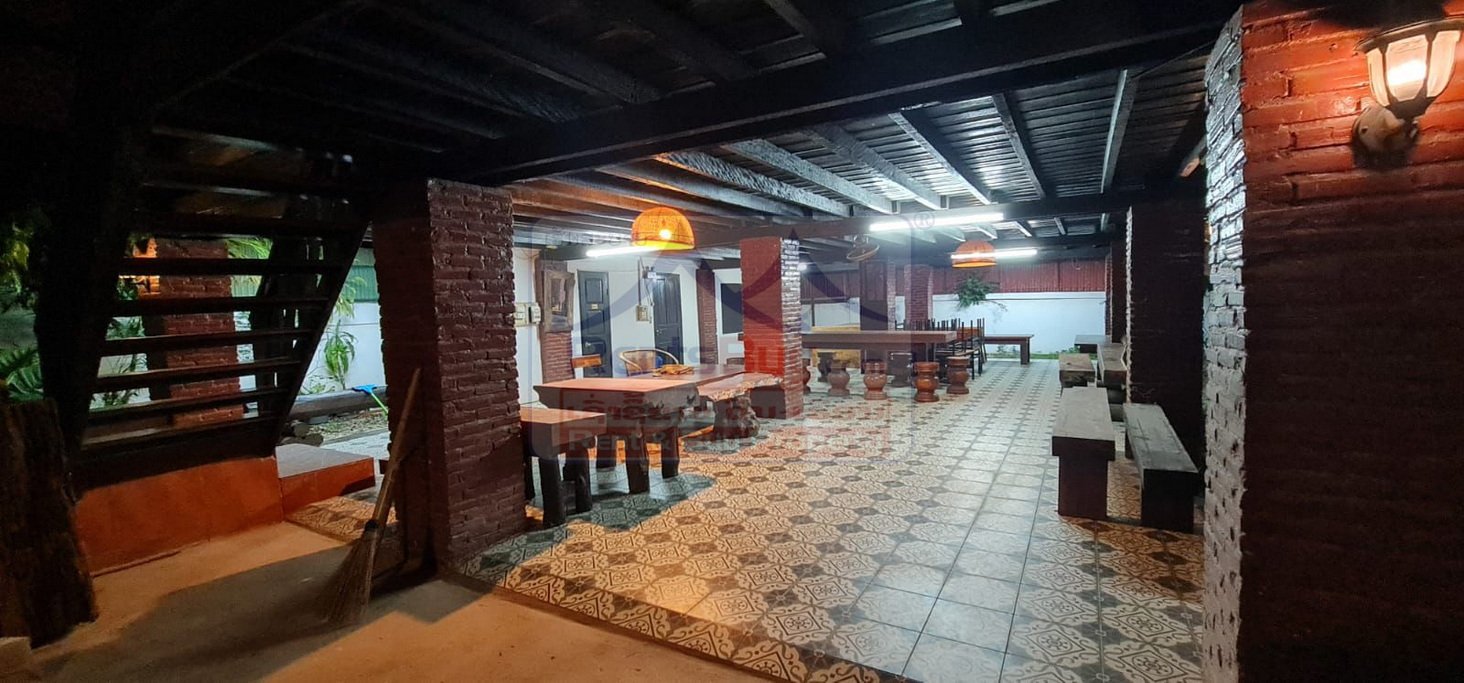 6771-Charming Fully Furnished Lao-Style House for Rent Near the Mekong River