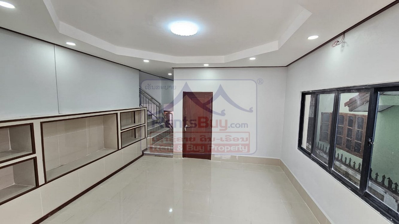 6763-Modern 3-Bedroom Half-Storey Home Near National Circus – Fully Furnished & Move-In Ready!