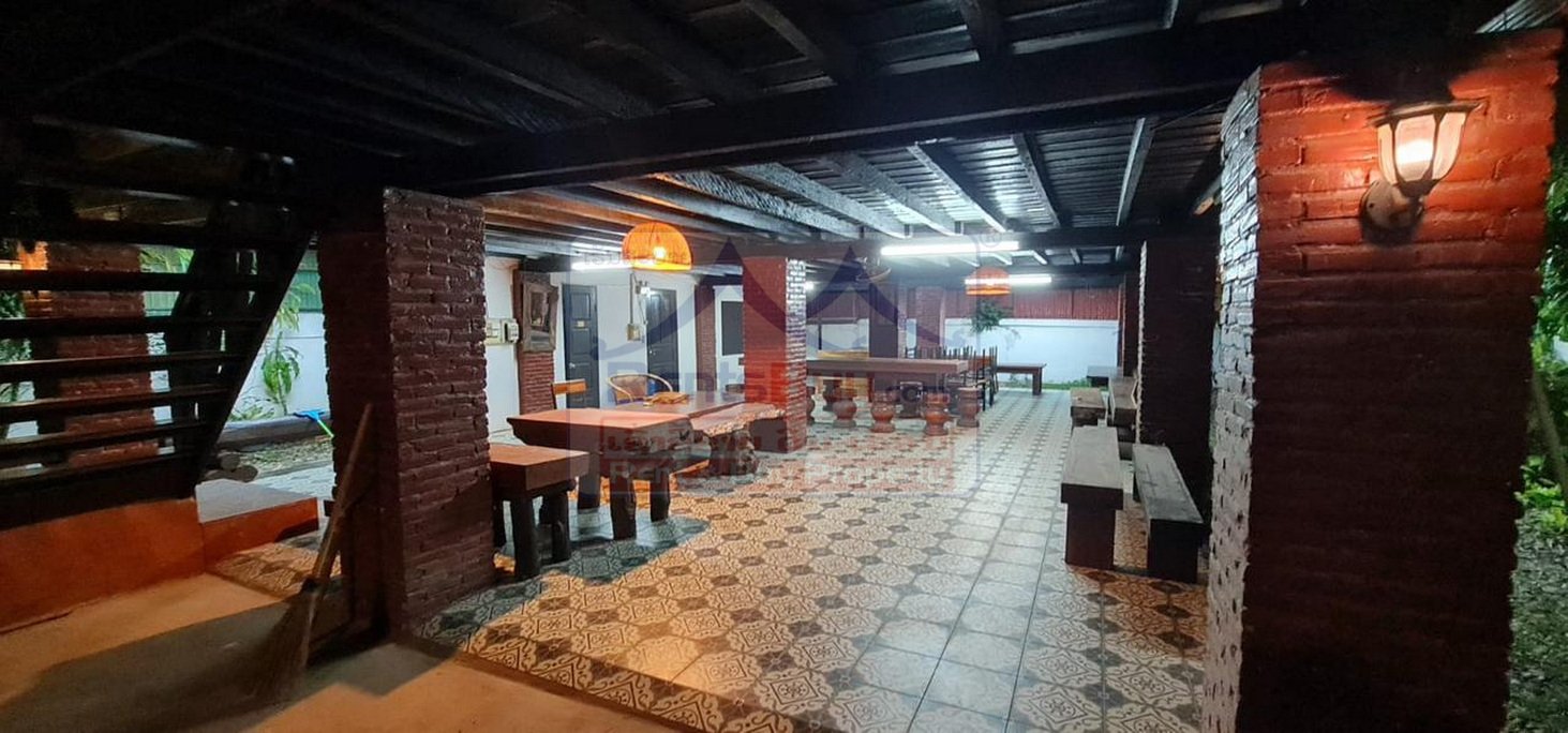 6771-Charming Fully Furnished Lao-Style House for Rent Near the Mekong River