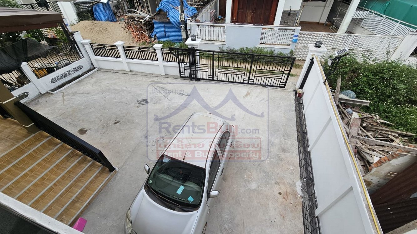 6763-Modern 3-Bedroom Half-Storey Home Near National Circus – Fully Furnished & Move-In Ready!