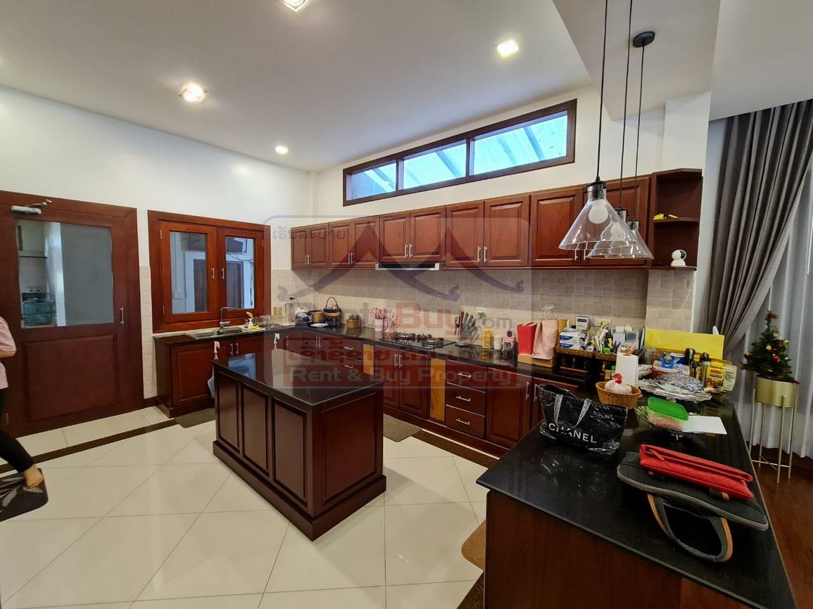 houseforrent09 6773-Luxurious Fully Furnished Two-Storey House for Rent Near 150 Hospital Zone with Private Swimming Pool
