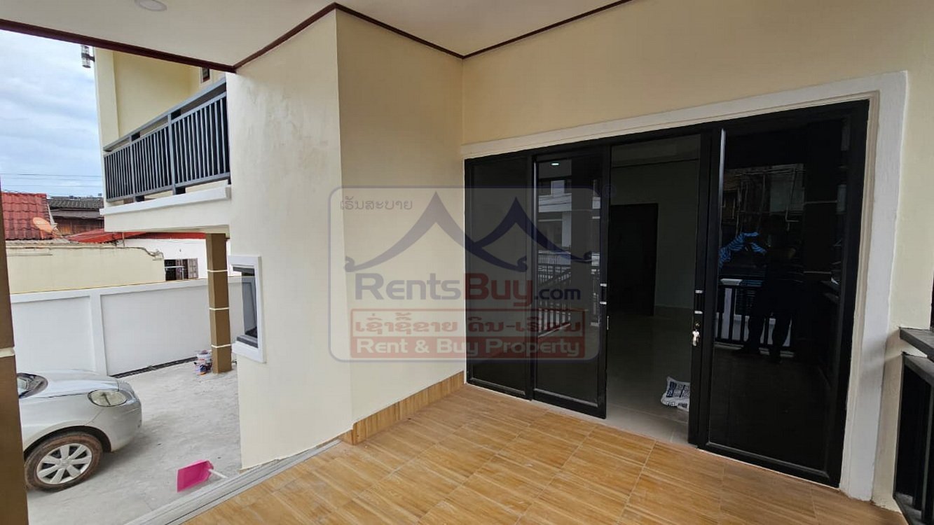 6763-Modern 3-Bedroom Half-Storey Home Near National Circus – Fully Furnished & Move-In Ready!