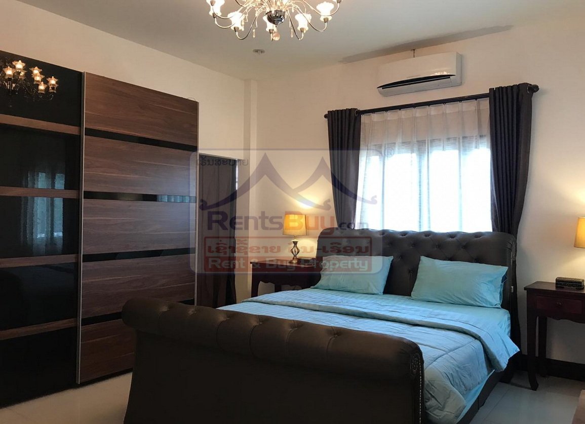 6766-Luxurious 4-Bedroom Family Home Near Patuxay Monument – Vientiane