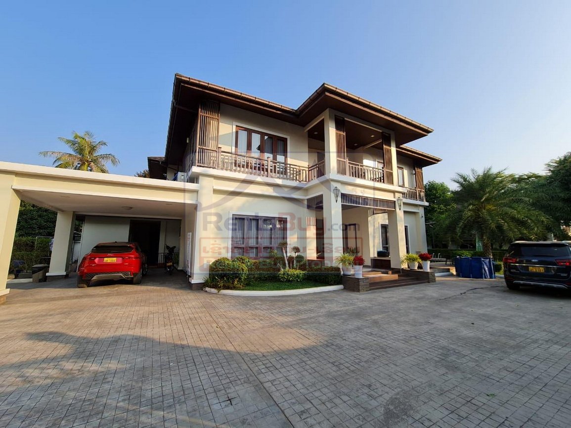 houseforrent34 6773-Luxurious Fully Furnished Two-Storey House for Rent Near 150 Hospital Zone with Private Swimming Pool