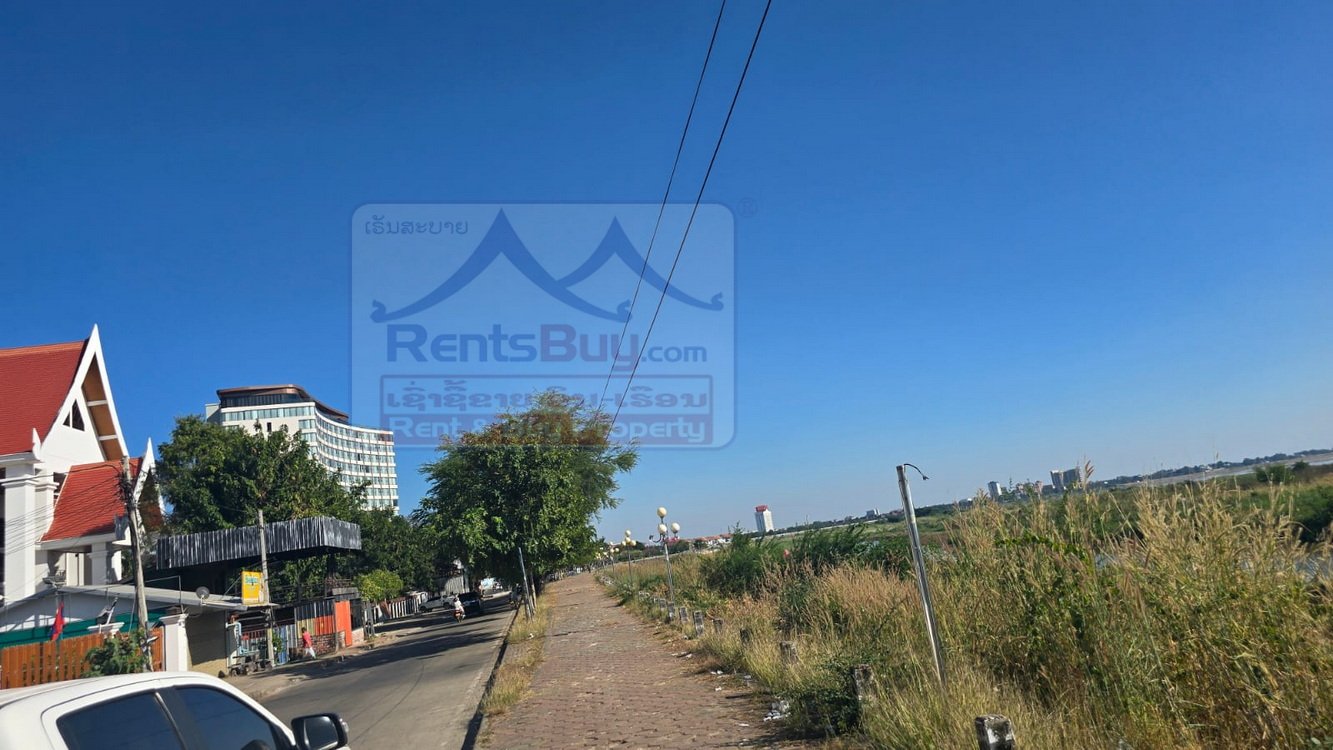 6765-Prime Riverside Land for Sale – 272 sqm with Direct River Frontage