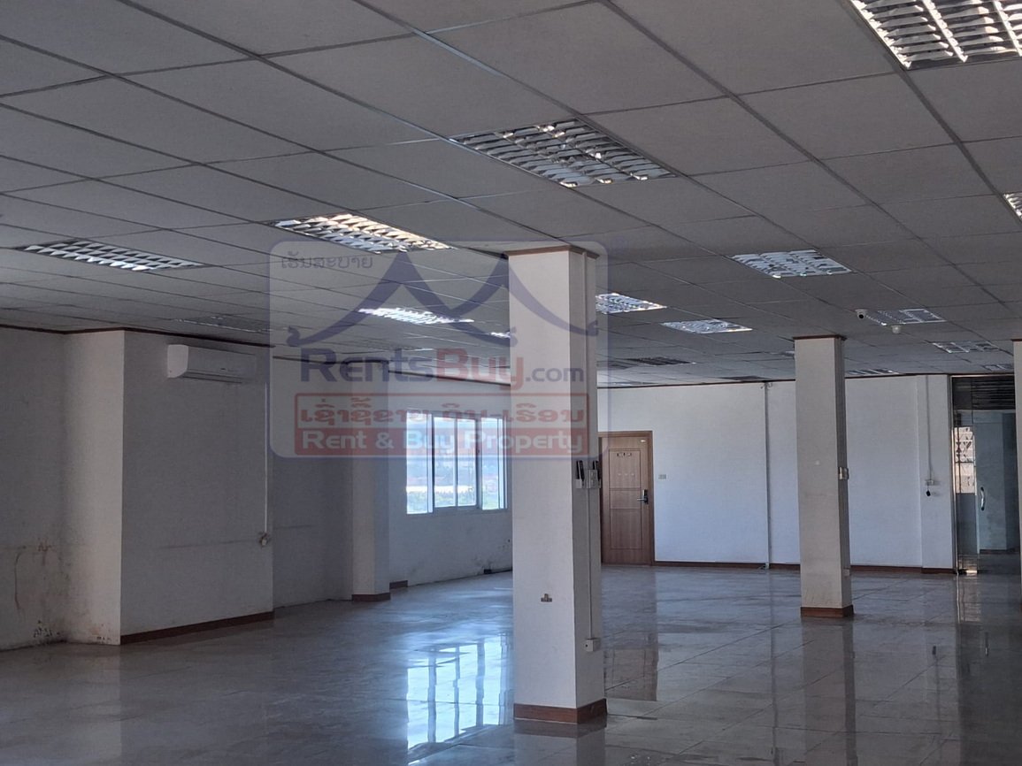 6809-Spacious Office Space Available for Lease in Xaysettha District, Vientiane Capital