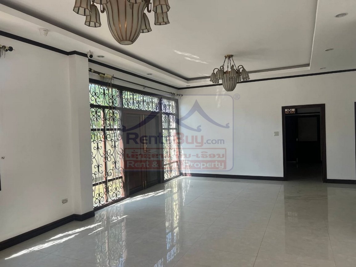 houseforrent01 6826-Fully Furnished 3-Bedroom Home Near BeerLao Factory – Hadxayfong District