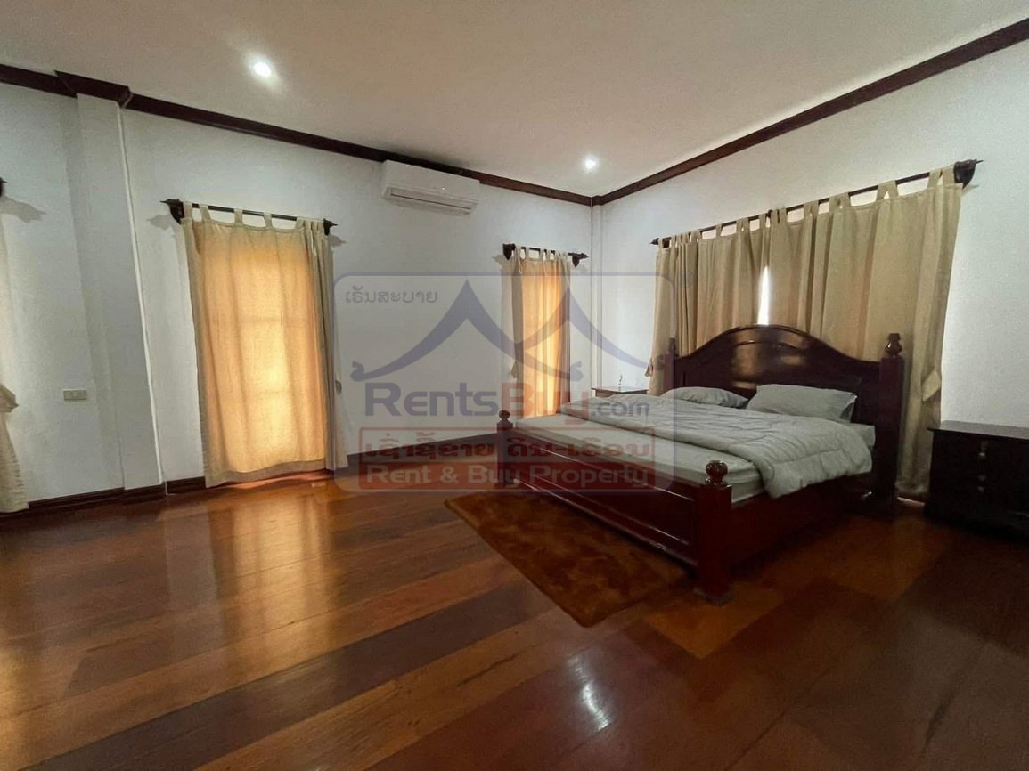 6818-Modern 3-Bedroom Executive Home Near Patuxai & That Luang – Chanthabouly District